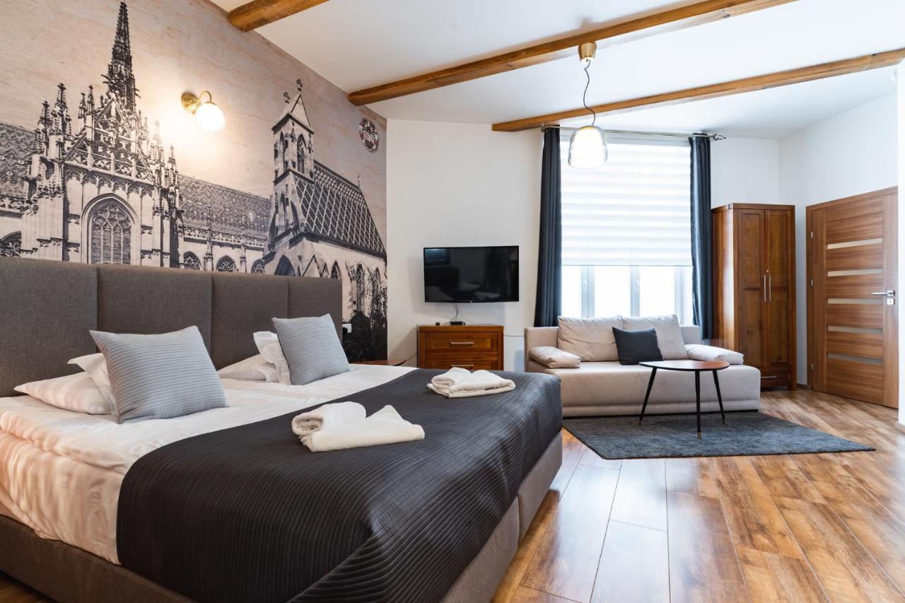 Boutique Slovakia Residence โกชิเซ ภายนอก รูปภาพ