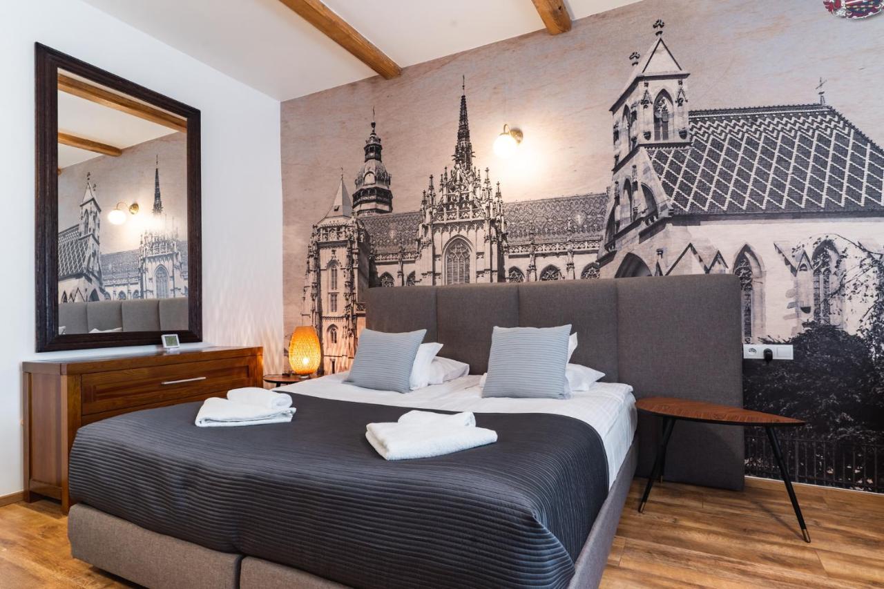 Boutique Slovakia Residence โกชิเซ ภายนอก รูปภาพ