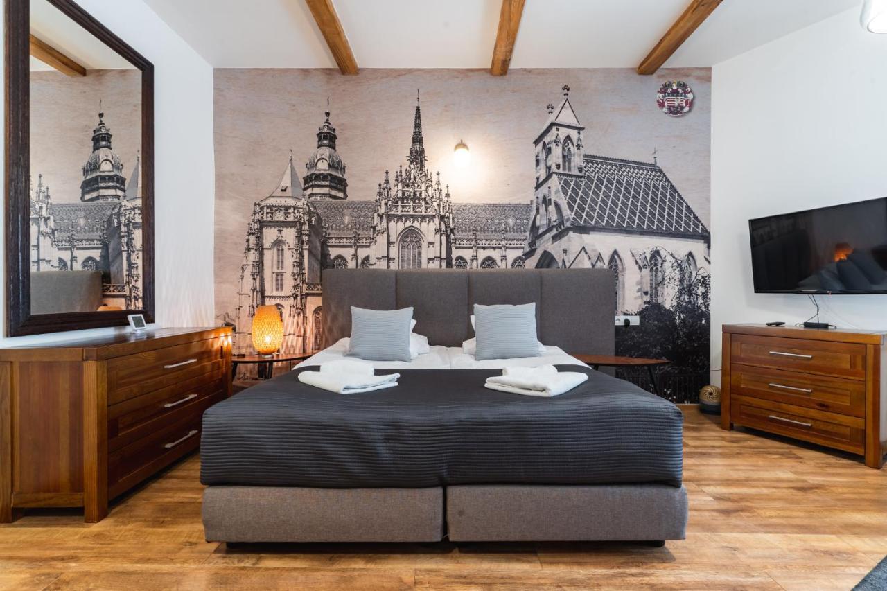Boutique Slovakia Residence โกชิเซ ภายนอก รูปภาพ